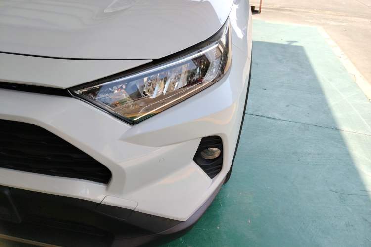 Used Toyota RAV4 2021 2.0L CVT Two-Wheel Drive Fashion PLUS Edition