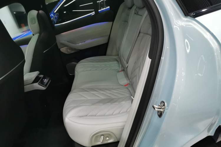 Used Nio ES6 2025 75 kWh Left Rear Seat