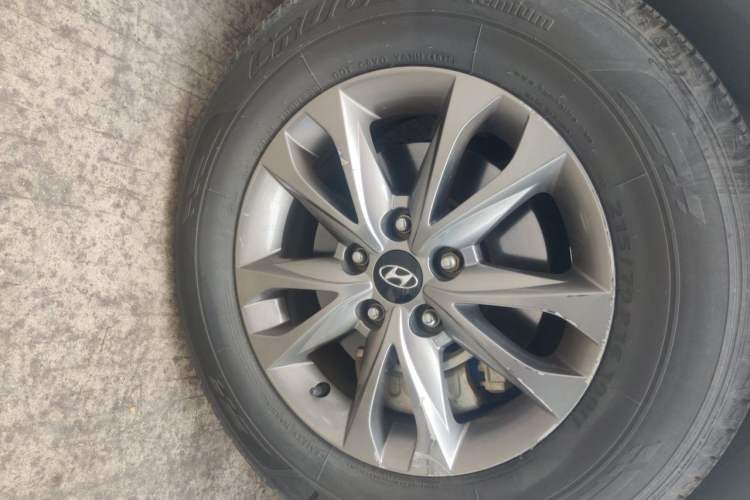 Used Hyundai ix35 2015 2.0L Automatic 2WD Comfort Edition China IV Standard