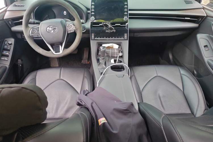 Used Toyota Avalon 2019 2.5L Ambition Version China VI Standard
