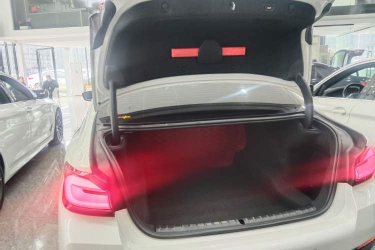 Used BMW 5 Series 2022 Restyled 525Li M Sport Package
