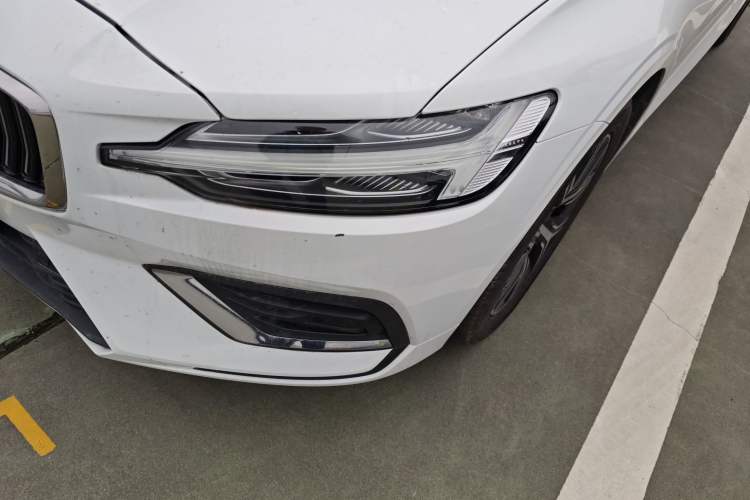 Used Volvo S60 2023 B4 Zhiyi Luxury Edition Left Front Headlight