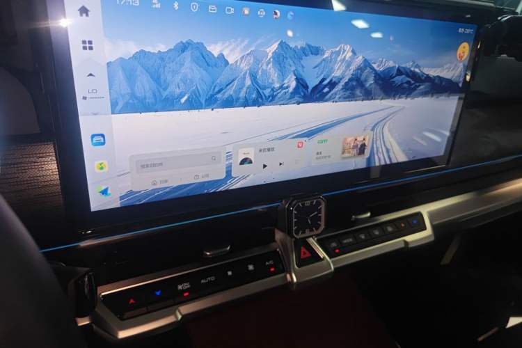 Used Tank 400 New Energy 2024 Hi4-T Off-Road Edition Audio And AC Panel