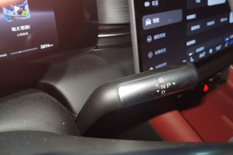 Used Hima AITO M5 2025 Extended-Range Ultra Rear-Wheel-Drive Version Gear Lever