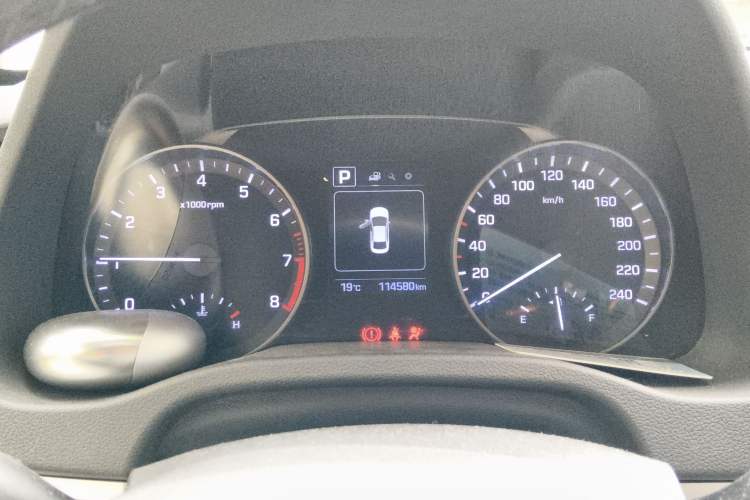 Used Hyundai Elantra (6th Generation / Lingdong) 2016 1.6L Automatic ZhiXuan · Luxury Version