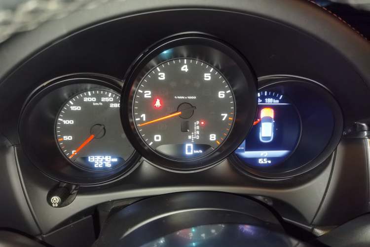 Used Porsche Macan 2017 Macan 2.0T Instrument Cluster