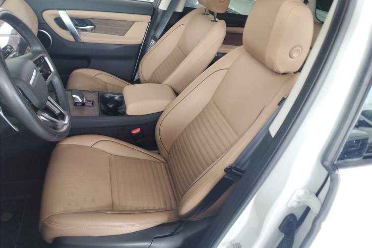 Used Land Rover Discovery Sport 2024 Performance Tech Edition Left Front Seat