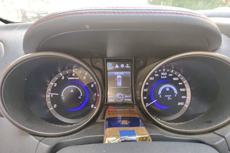 Used Changan CS75 2017 Shangkui Edition 1.5T Manual Fengxiang Model