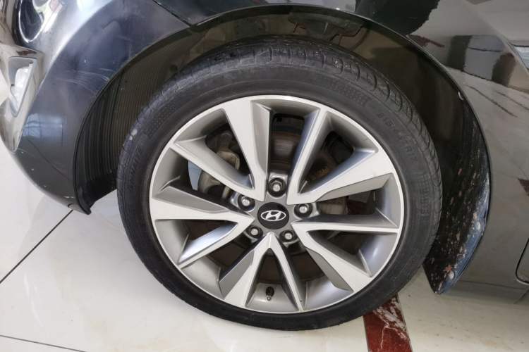 Used Hyundai Elantra (5th Generation / Langdong) 2015 1.6L Automatic Leading Model