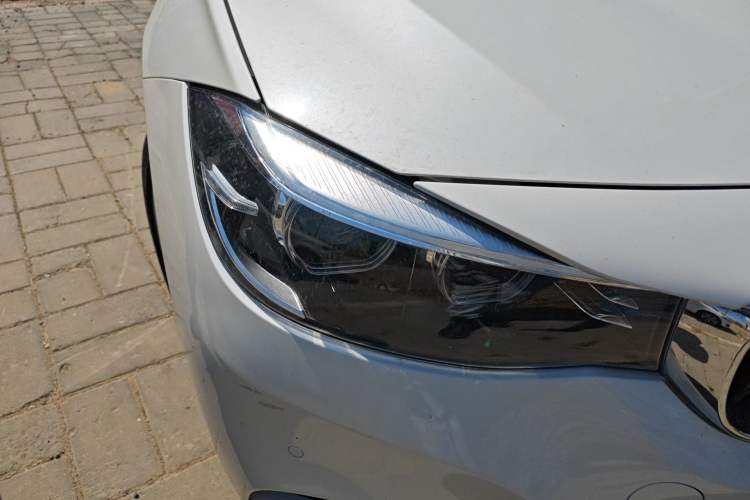 Used BMW 3 Series GT 2019 320i M Sport Package Right Front Headlight