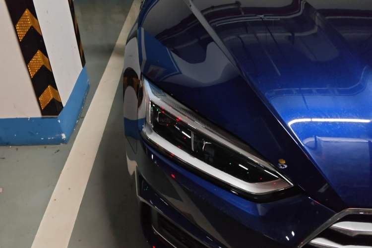 Used Audi A5 2019 Sportback 40 TFSI Fashion Model Right Front Headlight