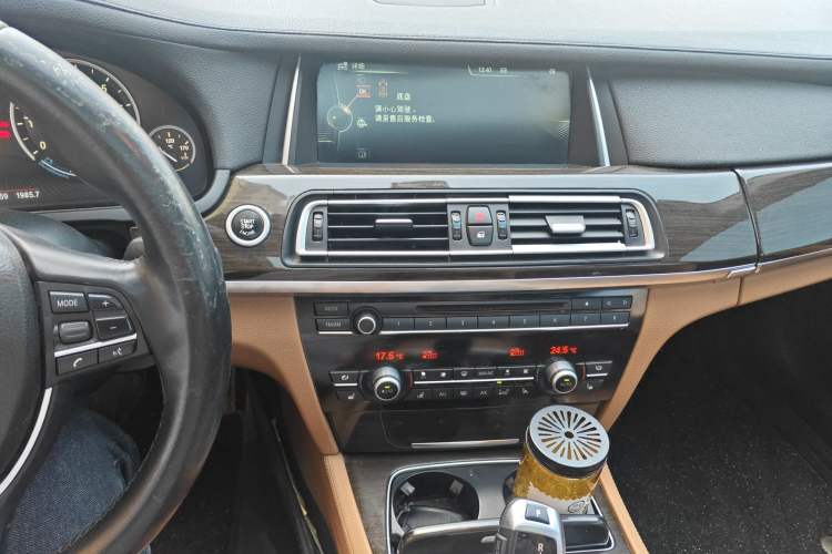 Used BMW 7 Series 2013 730Li Leading Model
