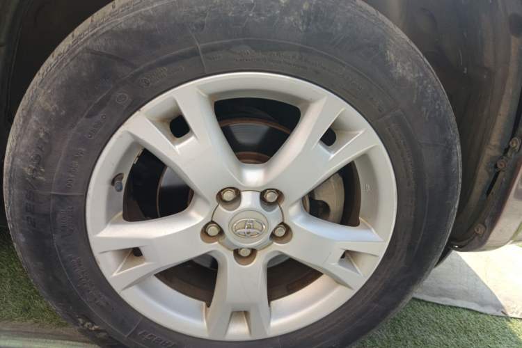 Used Toyota RAV4 2011 2.0L Automatic Luxury Edition
