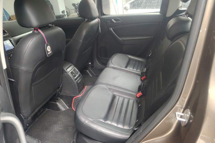Used Skoda Yeti 2014 1.4 TSI DSG Polar Edition Left Rear Seat