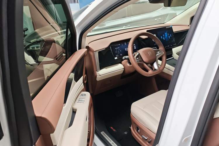 Used BYD Xia 2025 DM-i 1.5T 180km Beyond Edition