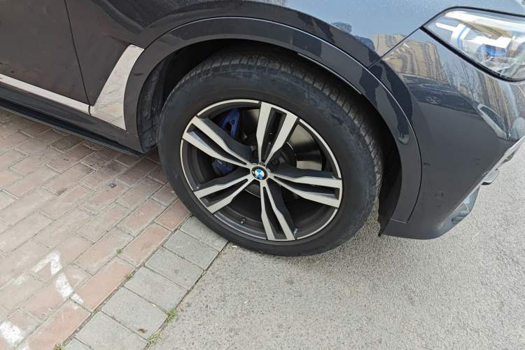 Used BMW X7 2020 xDrive40i Luxury M Sport Package
