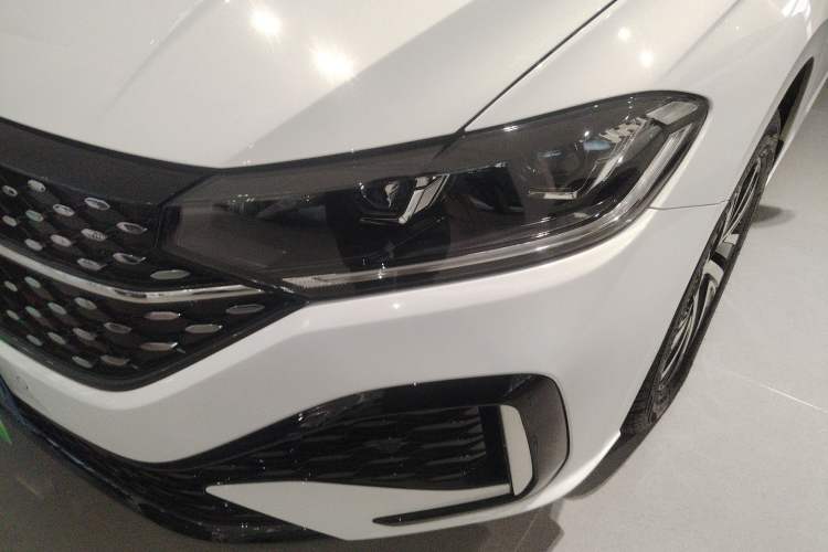 Used Volkswagen Lavida 2024 300TSI DSG Starry Sky Leading Edition