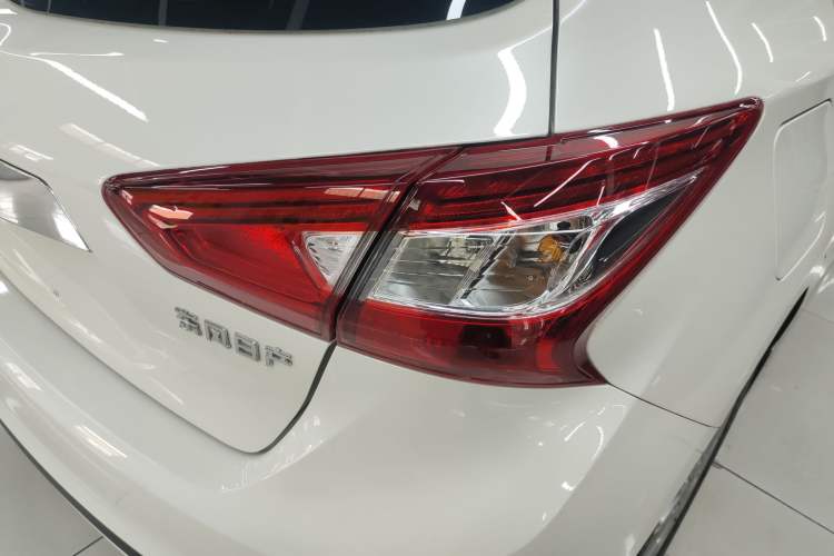 Used Nissan Tiida 2024 1.6L CVT Cool Dynamic Edition
