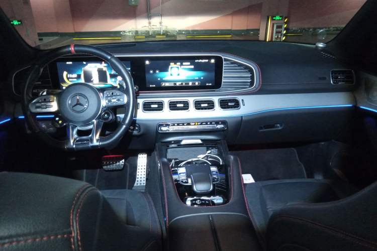 Used Mercedes-Benz GLE AMG 2023 AMG GLE 53 4MATIC+ Center Console