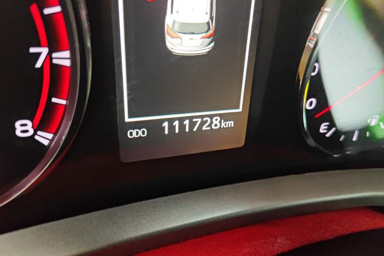 Used Toyota RAV4 2016 2.0L CVT Two-Wheel Drive Smart Edition China V Standard Odometer Close Up