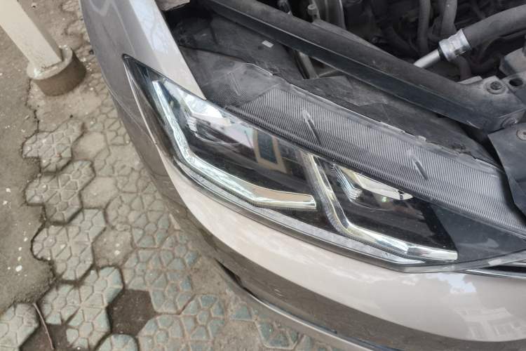 Used Volkswagen Golf Sportsvan 2016 230TSI Automatic Trend Edition
