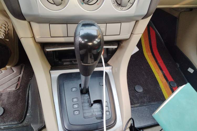 Used Ford Focus 2012 Sedan Classic 1.8L Automatic Base Model Gear Lever