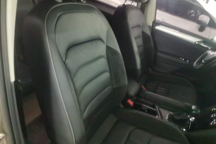 Used Volkswagen Tiguan L 2017 330TSI Automatic Two-Wheel Drive Luxury Edition
