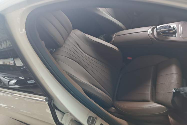 Used Mercedes-Benz E-Class 2018 Facelift E 200 L
