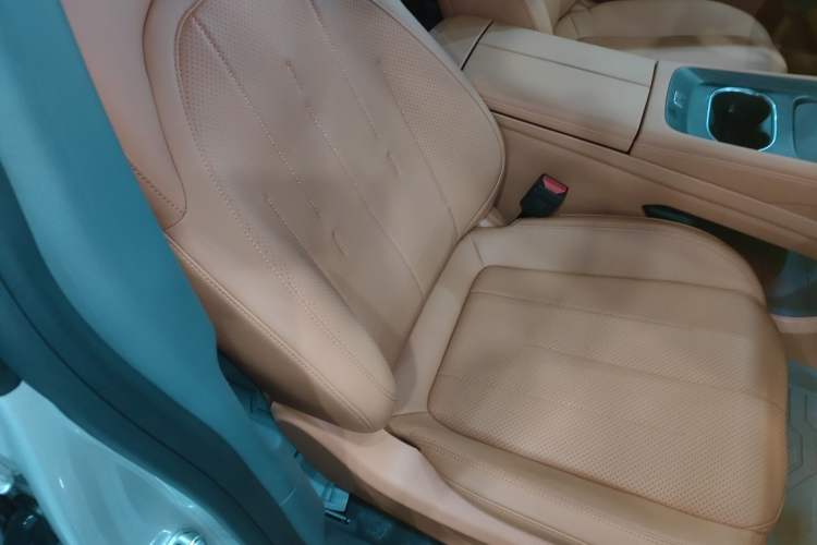 Used Dongfeng eπ eπ007 2025 Model Pure-Electric 565 All-Wheel-Drive Max Leading Edition