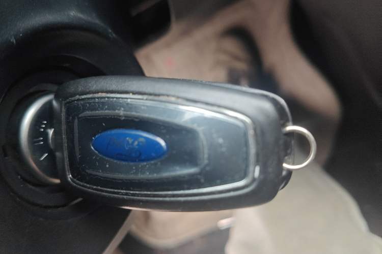 Used Ford Focus 2012 Hatchback 1.6L Automatic Fashion Edition
