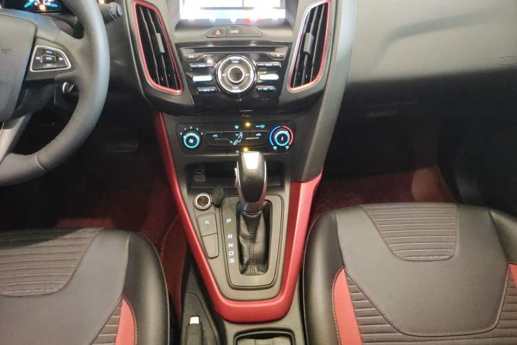 Used Ford Focus 2020 Hatchback Classic 1.5L Automatic Trendy Model