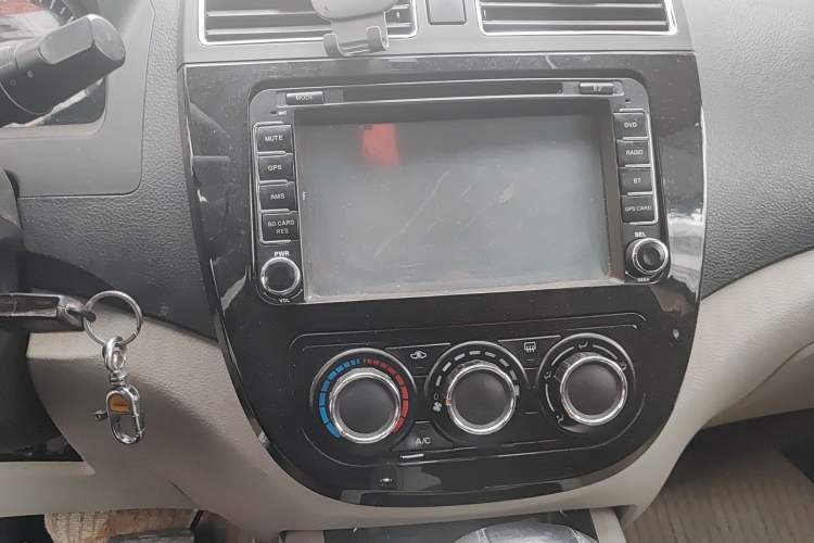 Used FORTHING Joyear XV 2015 1.6L CVT Luxury Model Audio And AC Panel