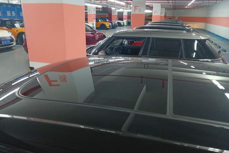 Used MINI MINI 2019 1.5T COOPER Artist Five-Door Edition
