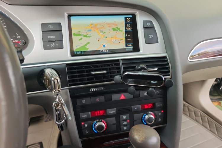 Used Audi A6L 2010 2.4L Technology Edition
