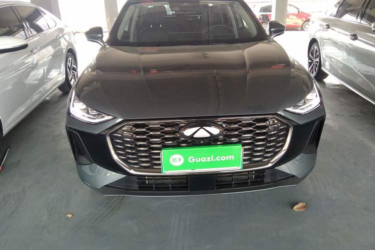 Used Chery Fengyun A8L 2025 1.5 TGDI 145 km Luxury Version Front