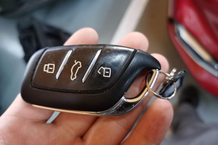 Used MG HS 2019 20T Automatic Two-Wheel Drive Luxury Edition China VI Standard
