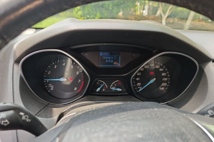 Used Ford Focus 2012 Sedan 1.6L Automatic Fashion Edition Instrument Cluster