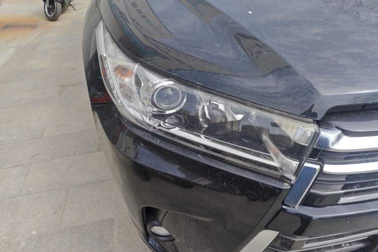 Used Toyota Highlander 2021 2.0T Four-Wheel Drive Prestige Version 7 Seats Right Front Headlight