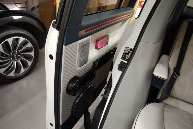 Used Zeekr MIX 2025 Long-Range Intelligent Driving Edition