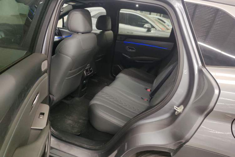 Used BYD Song L DM-i 2025 Intelligent Driving Version 112 km Beyond-Range Type