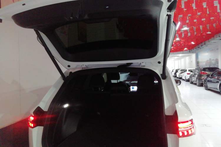 Used Geely Auto Monjaro L 2024 2.0TD High-Power Automatic Two-Wheel Drive Skyline Edition
