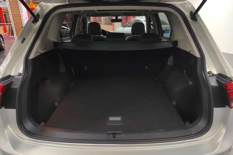 Used Volkswagen Tiguan L 2018 330TSI Automatic Two-Wheel Drive Luxury Edition