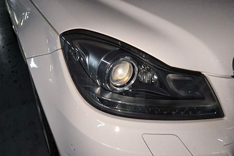 Used Mercedes-Benz C-Class 2013 C 180 Coupe Right Front Headlight