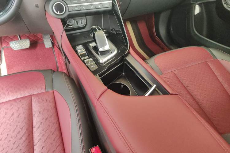 Used Dongfeng Aeolus AX7 2022 Mach Edition 1.5T DCT DF41 Gear Lever