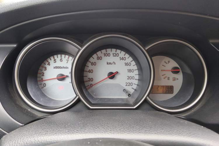 Used Nissan Livina 2010 JINRUI Edition 1.6L Automatic Standard Model Instrument Cluster