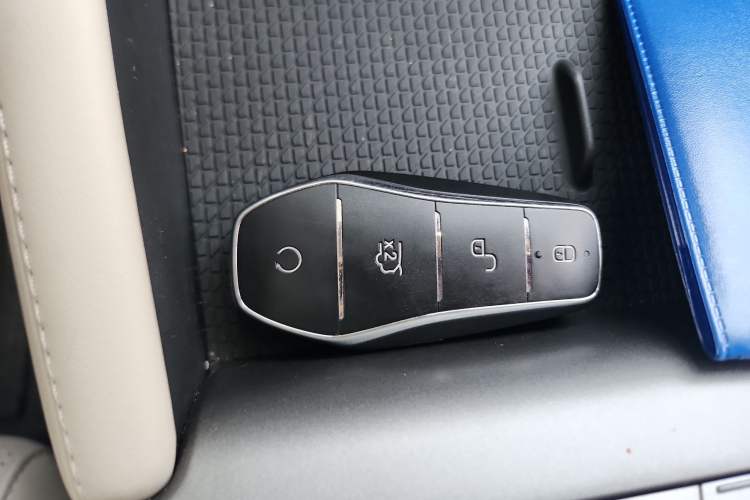 Used BYD Yuan UP 2025 Intelligent Driving Version 401 KM Dynamic Edition