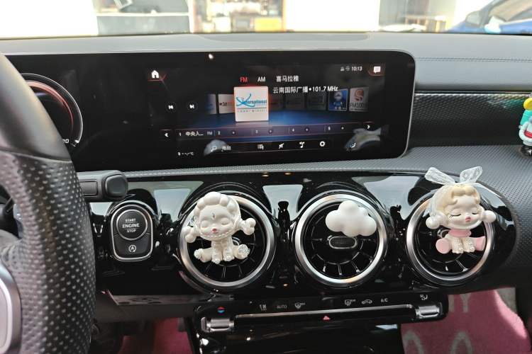 Used Mercedes-Benz A-Class 2019 A 200 L Sport Sedan Audio And AC Panel