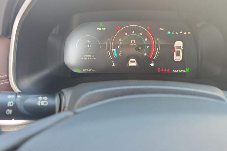 Used Wey VV6 2021 2.0T Two-Wheel Drive Smart Plus Odometer Close Up