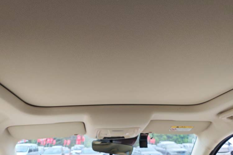 Used ORA Good Cat 2021 400km Standard Range Venus Edition Lithium Iron Phosphate Headliner