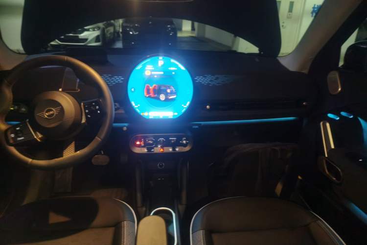 Used MINI Electric ACEMAN 2024 SE Artist
